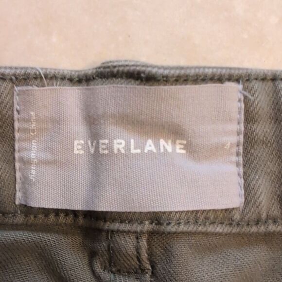 Everlane Olive Green Shorts Khaki Cotton Elastane Blend Size 4 - Picture 3 of 8